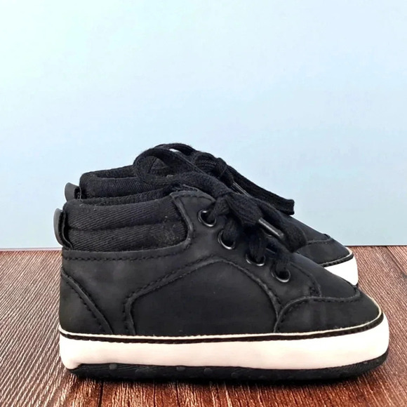 Infant Boots, Soft Bottom, sz 2, Black and White - Picture 2 of 7